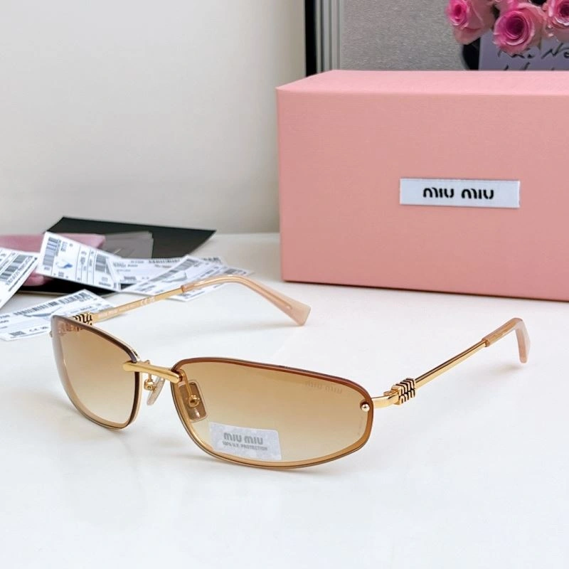 RelaxedFit Miu Miu Sunglasses 281610