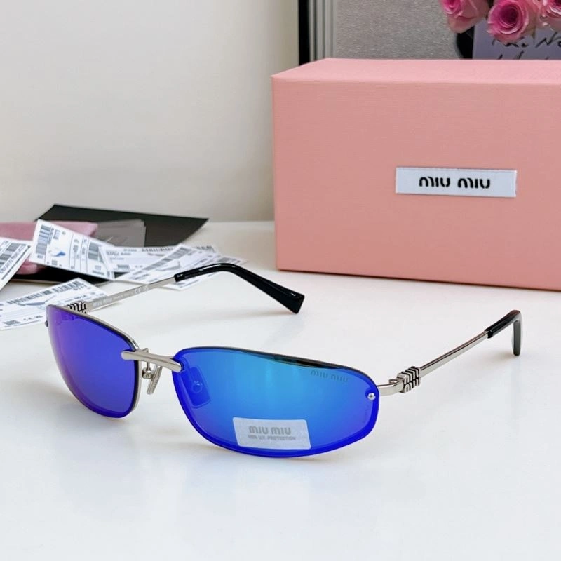 RelaxedFit Miu Miu Sunglasses 281610
