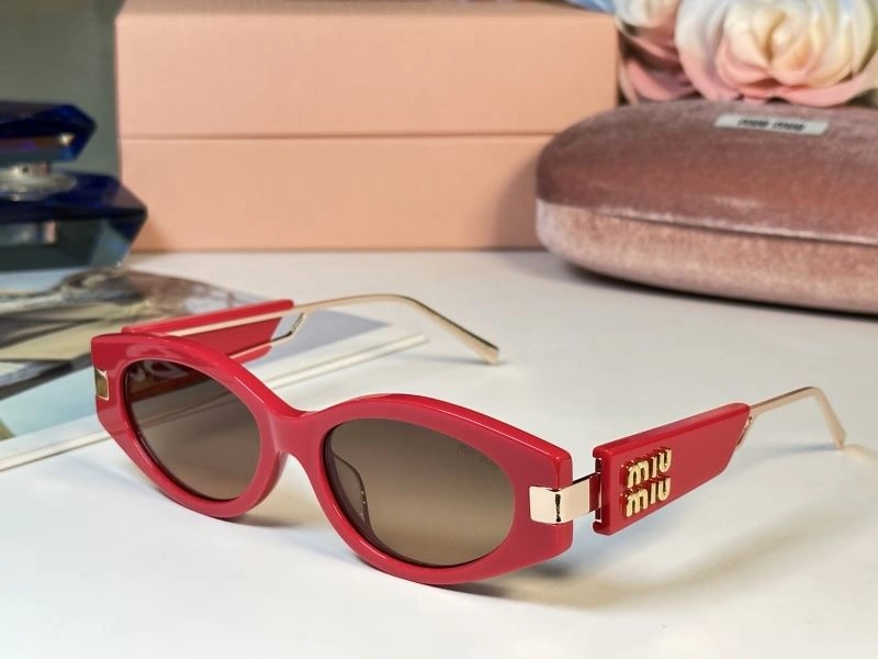 Miu Miu Sunglasses Comfortable 281611