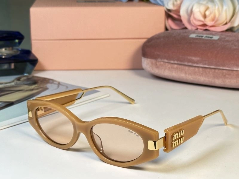 Miu Miu Sunglasses Comfortable 281611