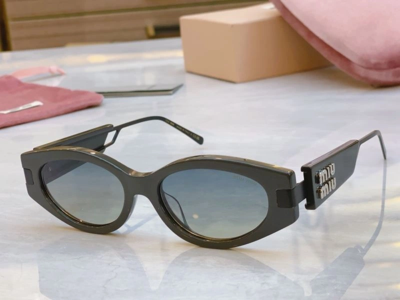 UrbanStyle Miu Miu Sunglasses 281615