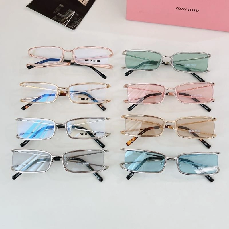 Refined Miu Miu Sunglasses 281625