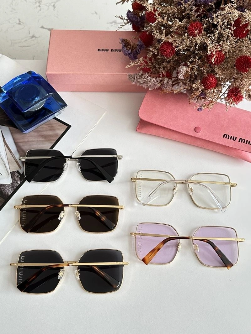 Comfortable Miu Miu Sunglasses 281601