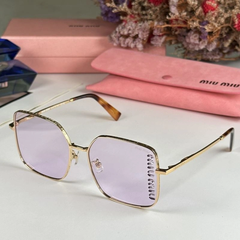Comfortable Miu Miu Sunglasses 281601