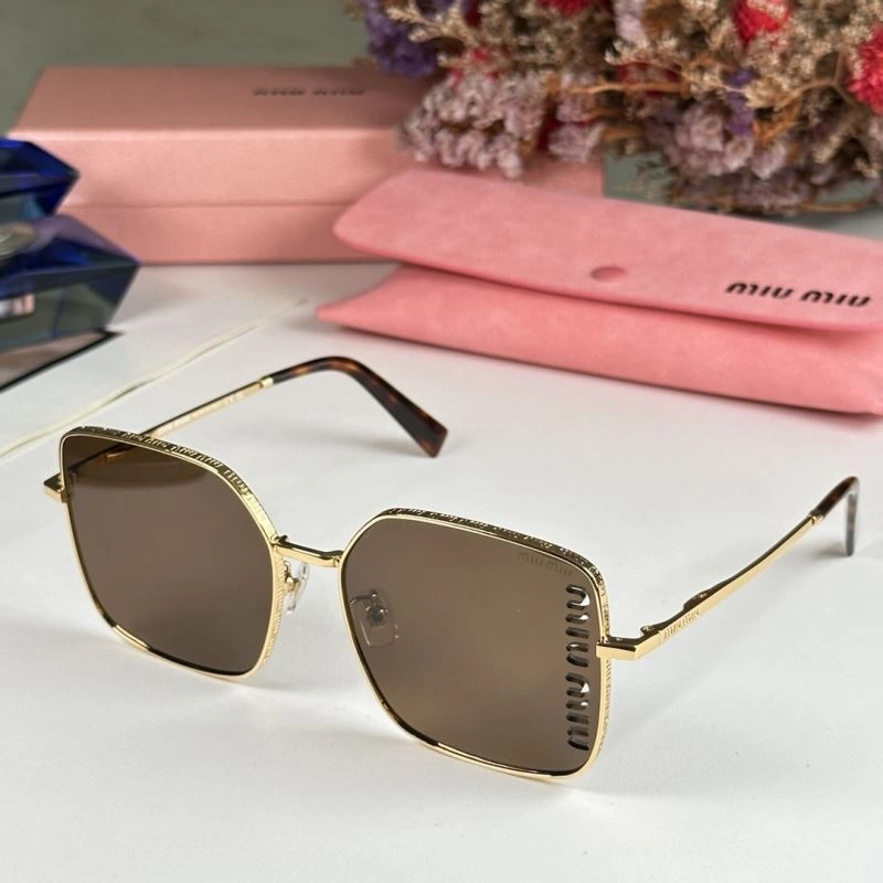 Comfortable Miu Miu Sunglasses 281601