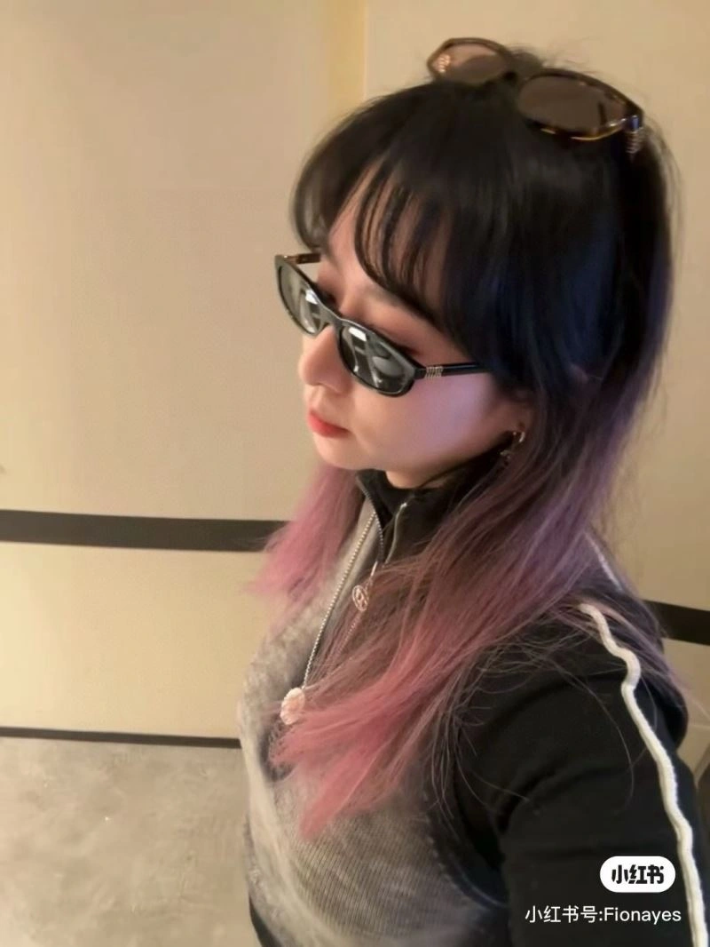 FlexibleFit Miu Miu Sunglasses 281600