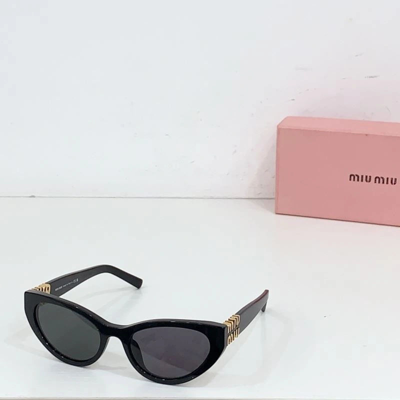 Breathable Miu Miu Sunglasses 281599
