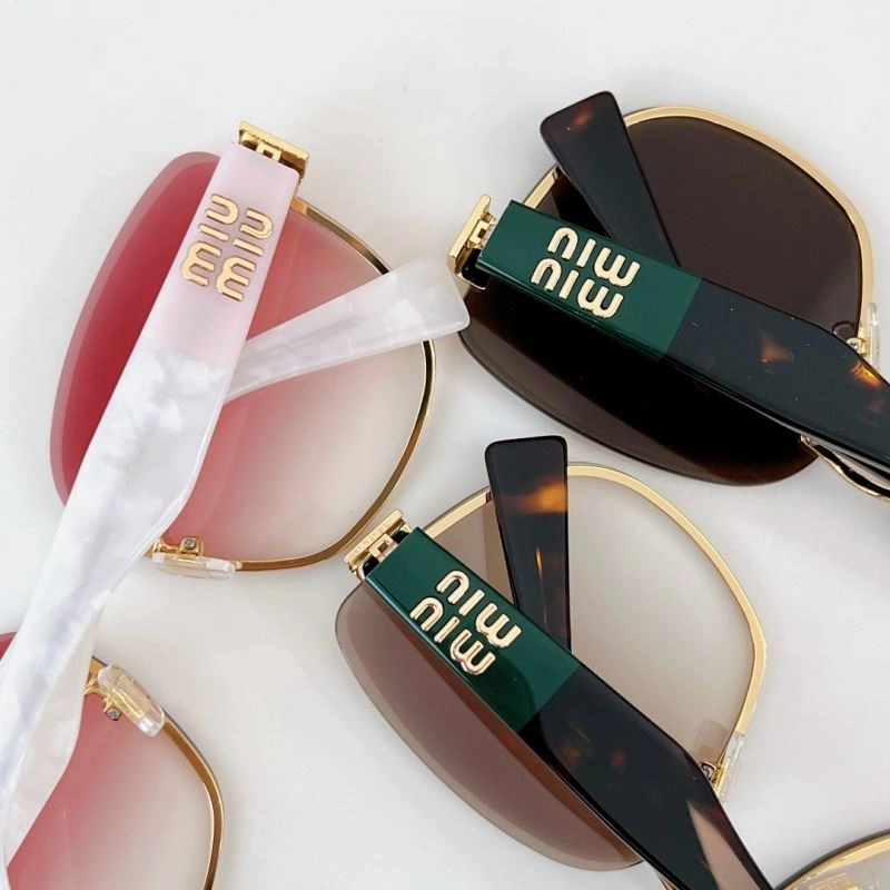 Durable Miu Miu Sunglasses 281595