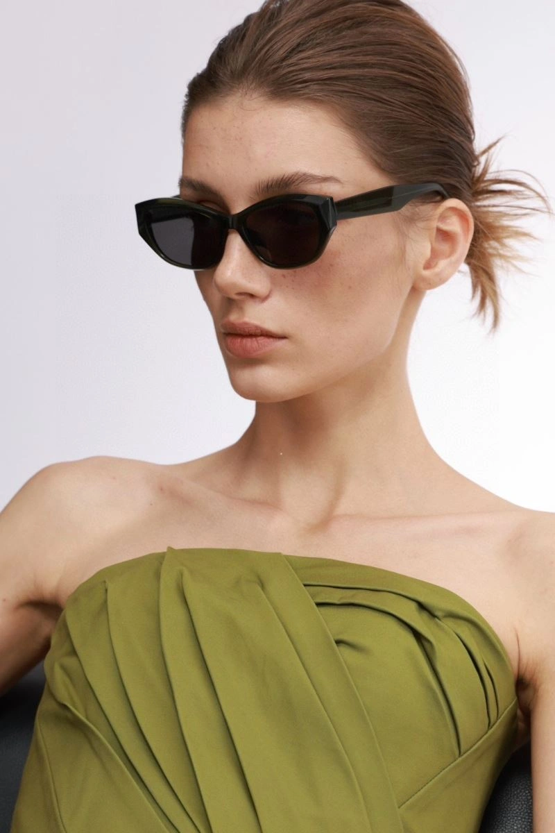 Miu Miu Sunglasses Unisex 281591