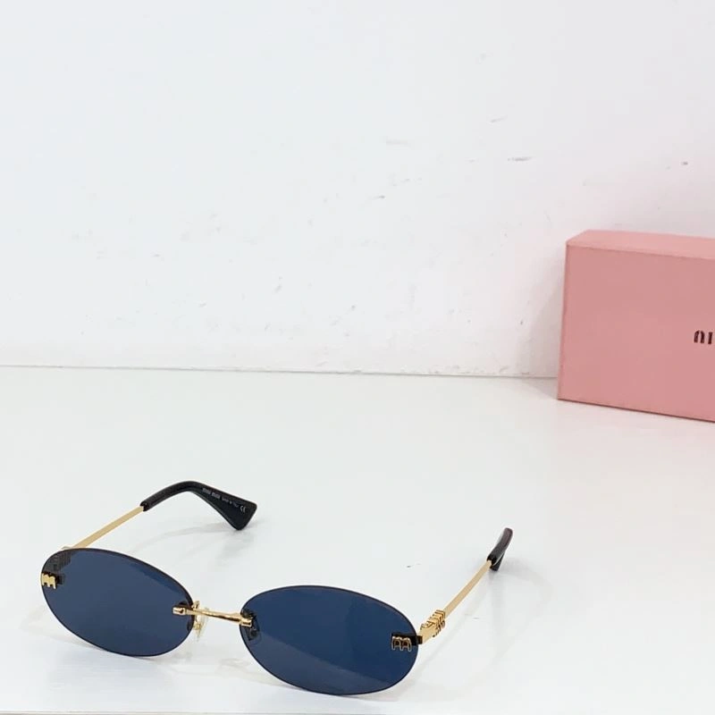 StreetReady Miu Miu Sunglasses 281570