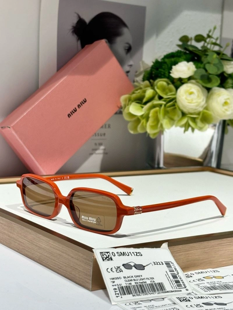 Miu Miu Sunglasses WellDesigned 281578