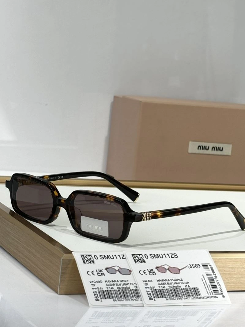 Miu Miu Sunglasses WellDesigned 281578