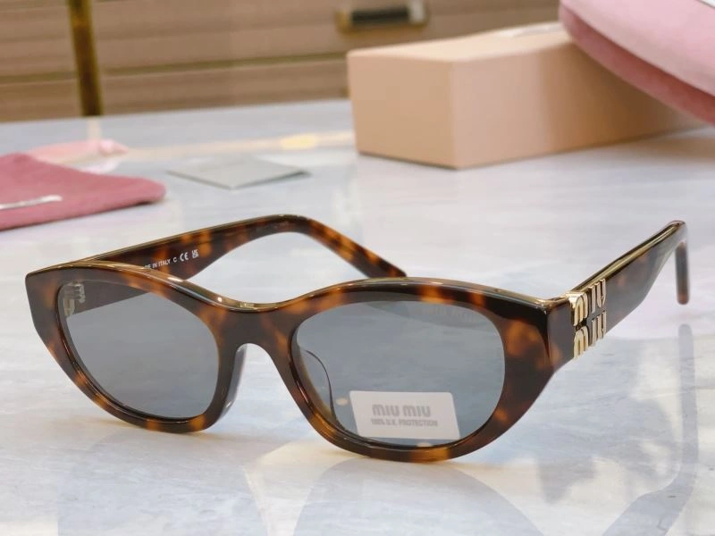 Miu Miu Sunglasses Popular 281568