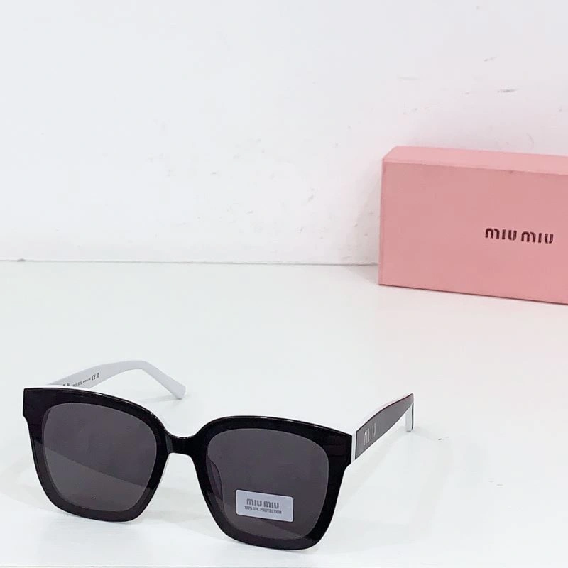 Miu Miu Sunglasses Vibrant 281562