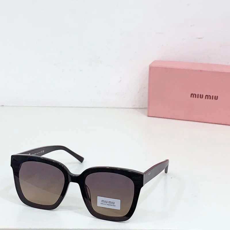 Miu Miu Sunglasses Vibrant 281562