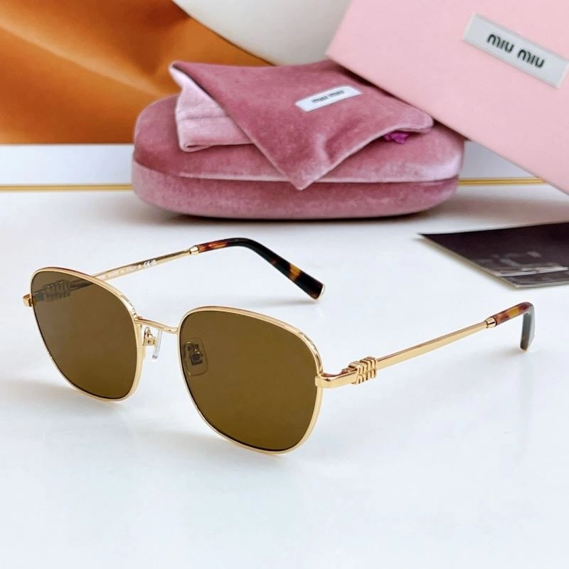 Lightweight Miu Miu Sunglasses 281575