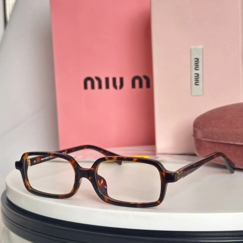 Miu Miu Sunglasses MoistureWicking 281572