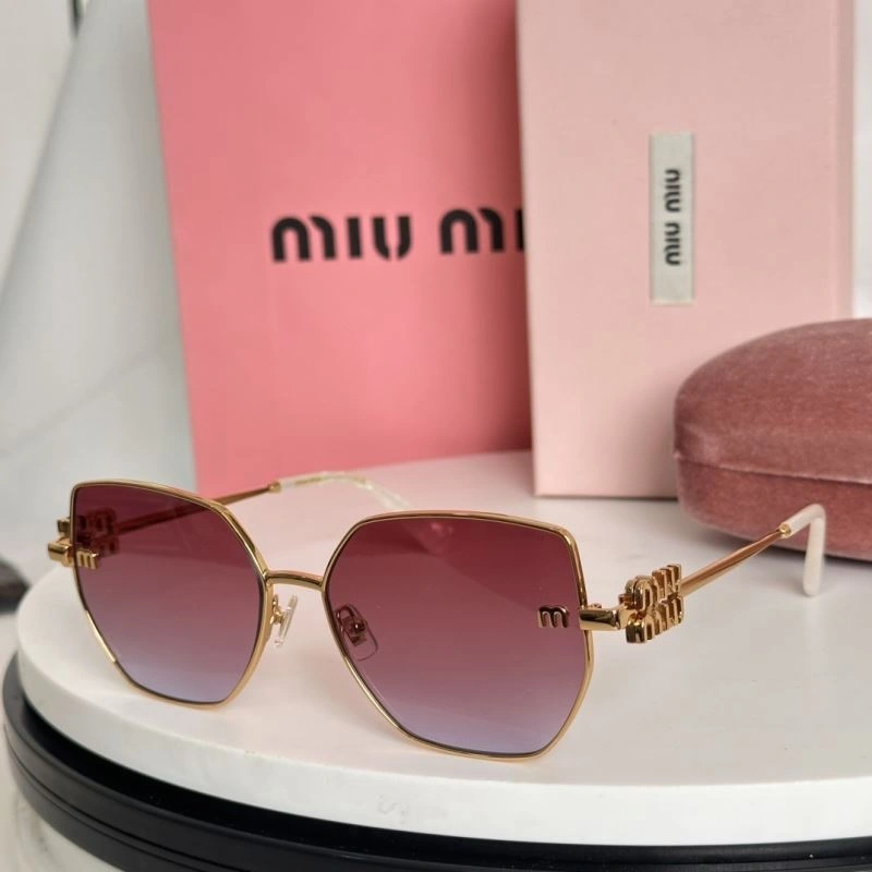 GoodFit Miu Miu Sunglasses 281571