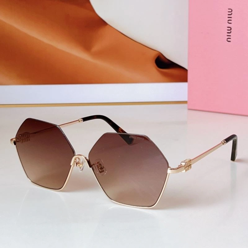 Miu Miu Sunglasses EasyCare 281580