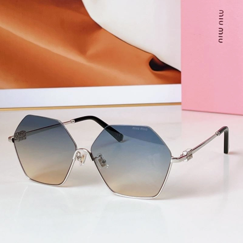 Miu Miu Sunglasses EasyCare 281580