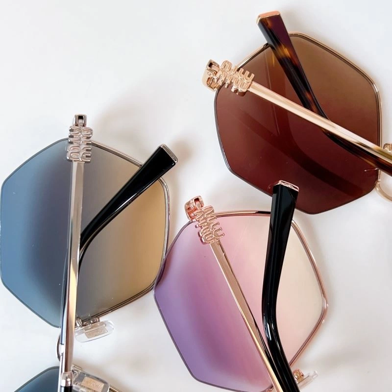 Miu Miu Sunglasses EasyCare 281580