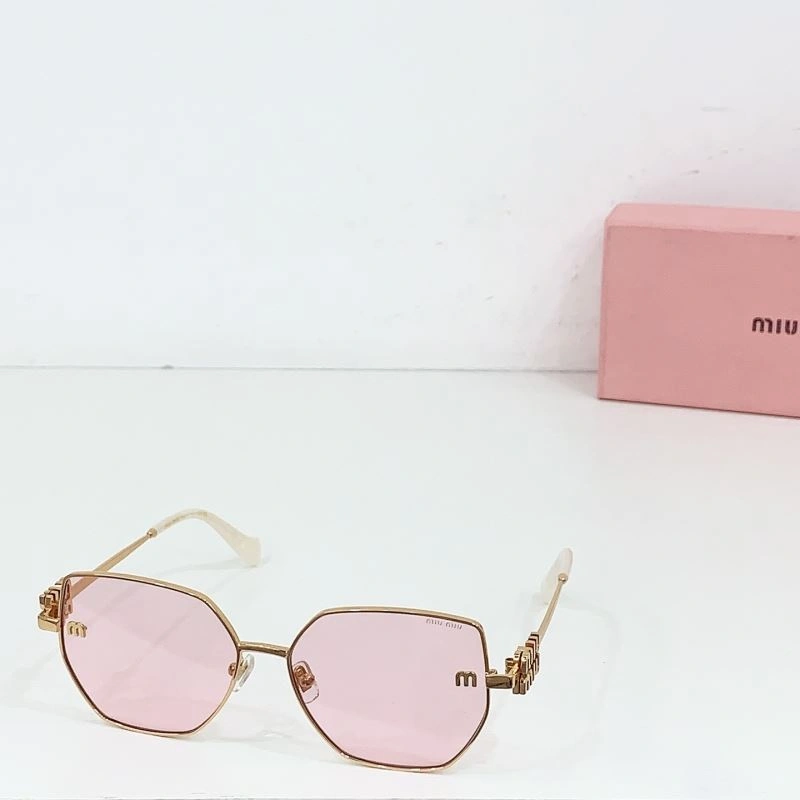 Breathable Miu Miu Sunglasses 281565