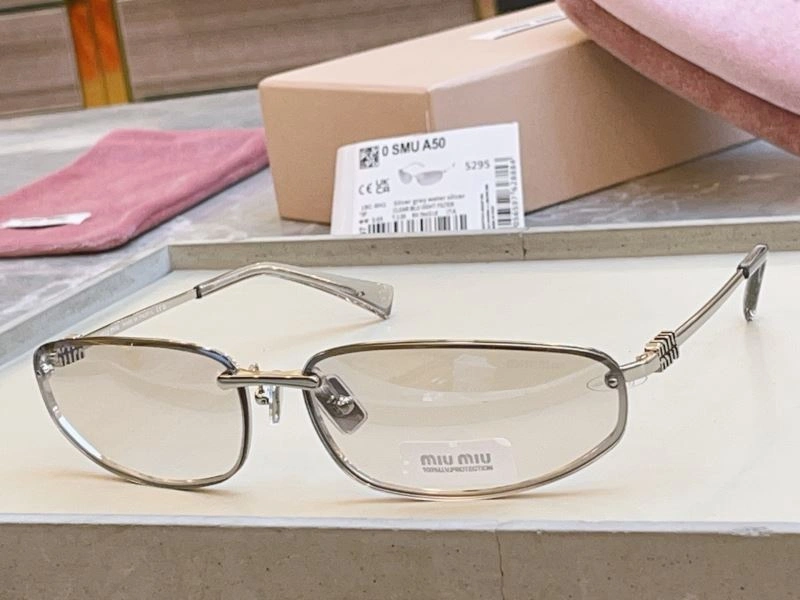 Miu Miu Sunglasses Supportive 281561