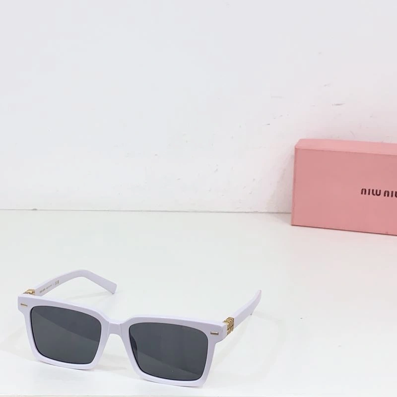 Miu Miu Sunglasses Fashionable 281557