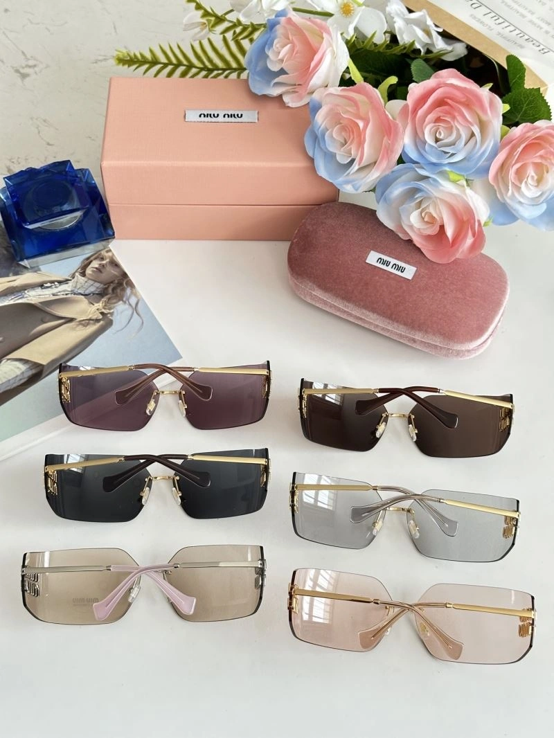 SoftTouch Miu Miu Sunglasses 281556