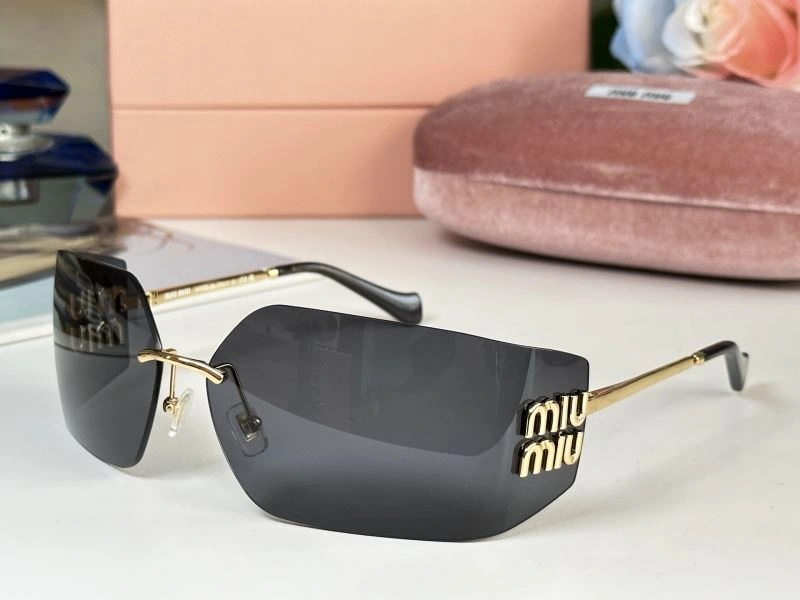SoftTouch Miu Miu Sunglasses 281556