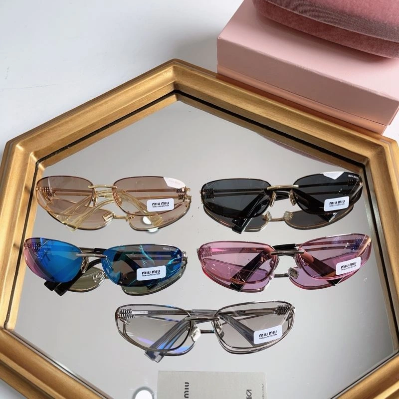 Miu Miu Sunglasses WaterResistant 281549