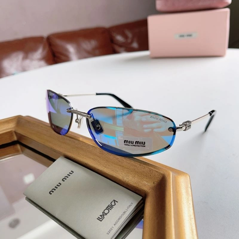 Miu Miu Sunglasses WaterResistant 281549