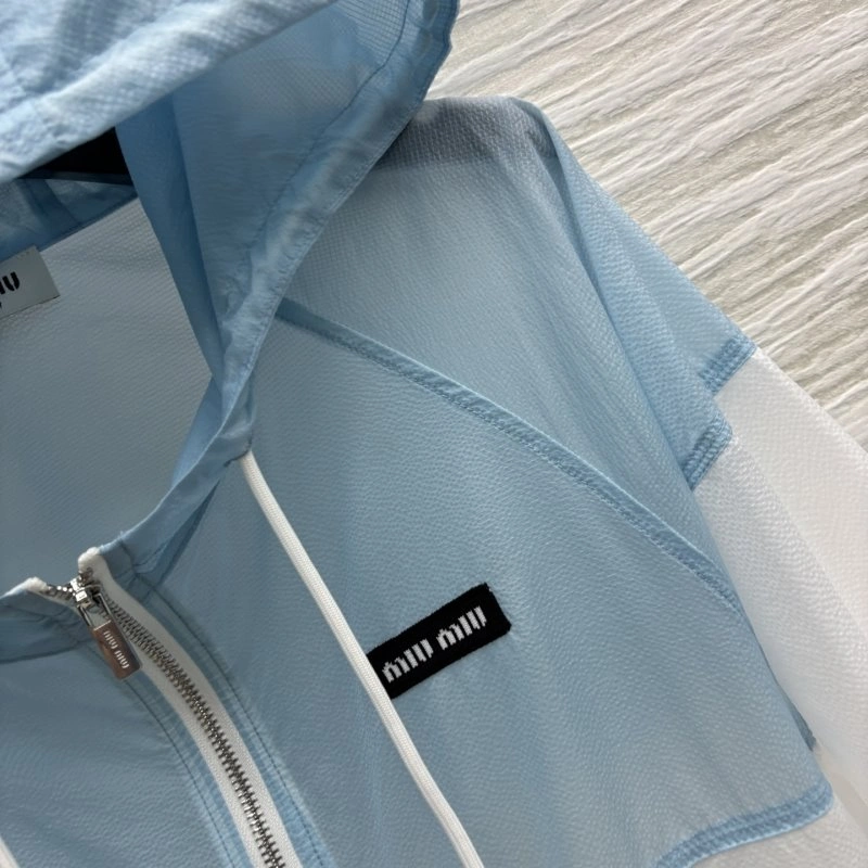 Miu Miu Sunscreen Jacket Snug 156238