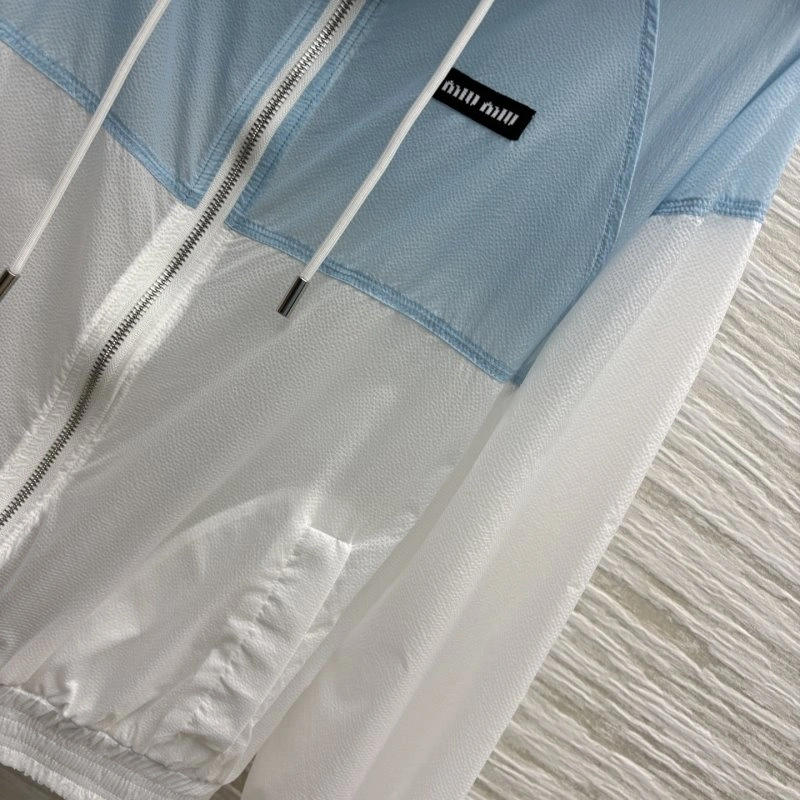 Miu Miu Sunscreen Jacket Snug 156238