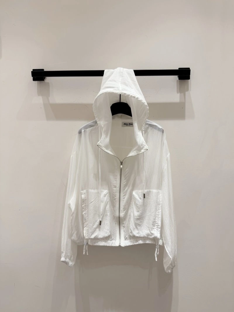 Miu Miu Sunscreen Jacket Sophisticated 154445