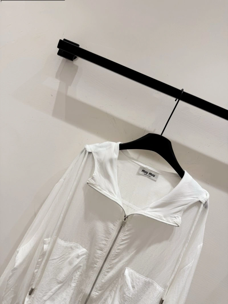 Miu Miu Sunscreen Jacket Sophisticated 154445