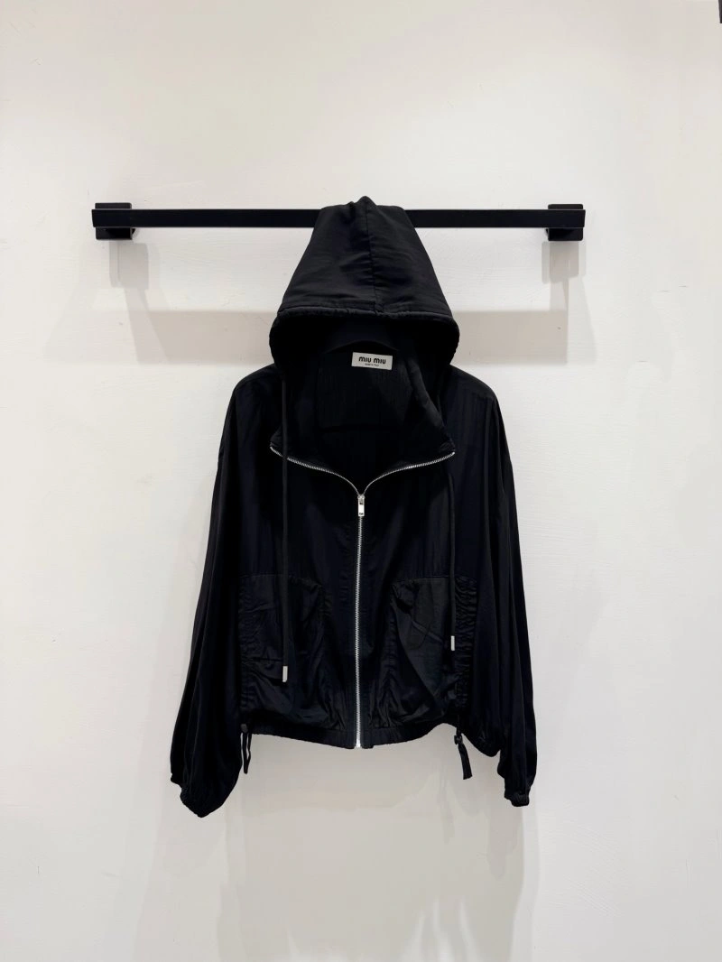Trendsetting Miu Miu Sunscreen Jacket 154444