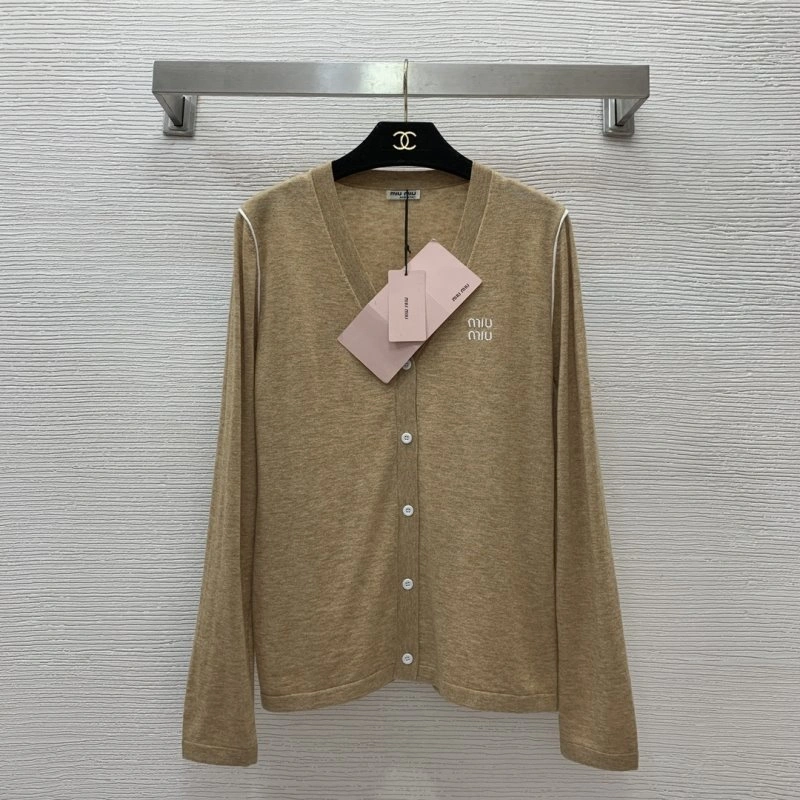 Miu Miu Sweaters Versatile 148645