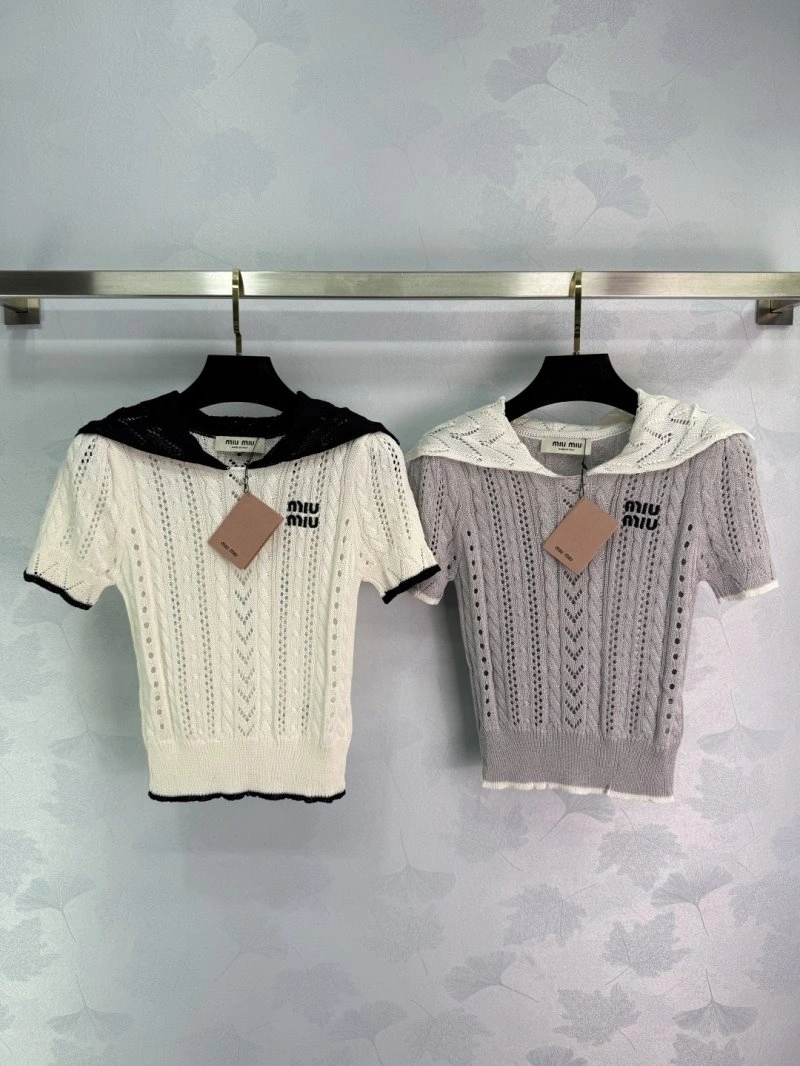 Sporty Miu Miu Sweaters 154432