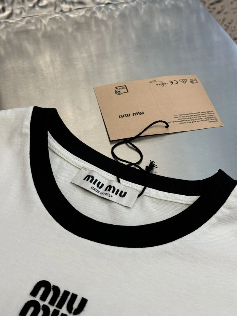 Miu Miu T-Shirts Popular 163553