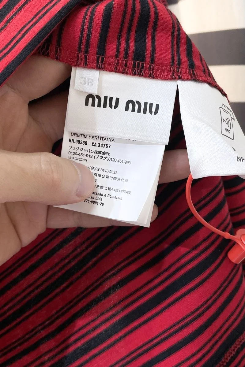 Miu Miu T-Shirts Elegant 164060