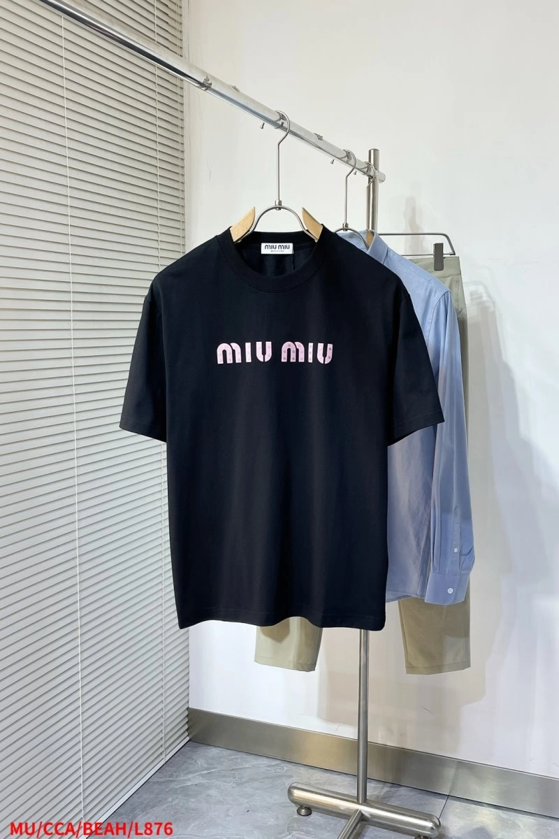 Miu Miu T-Shirts Lightweight 152242