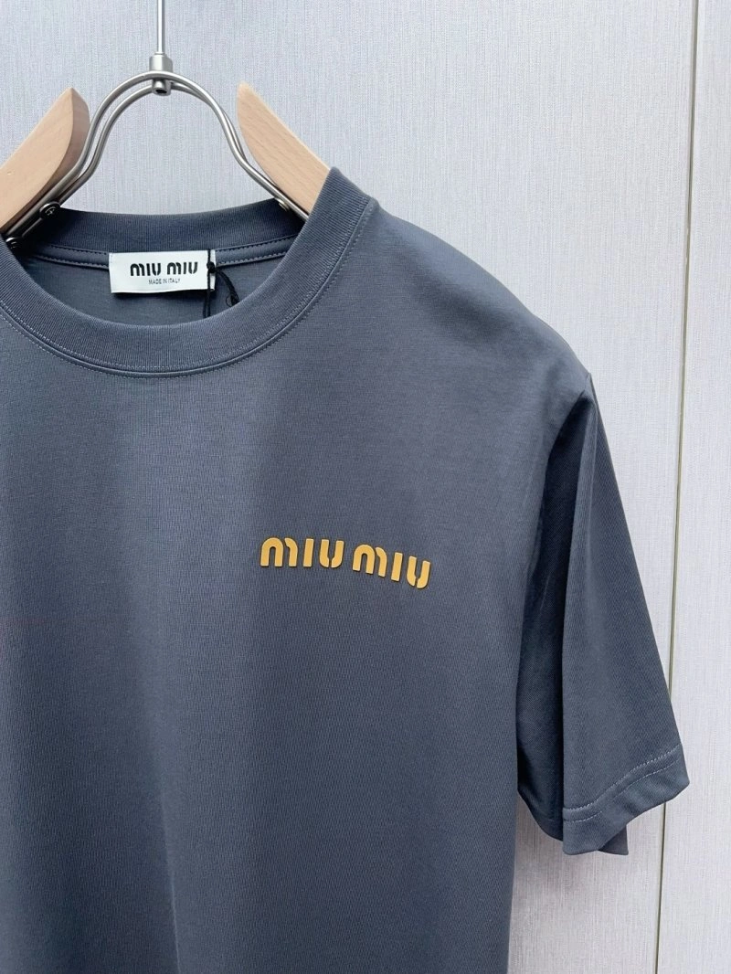 Miu Miu T-Shirts Sophisticated 152231