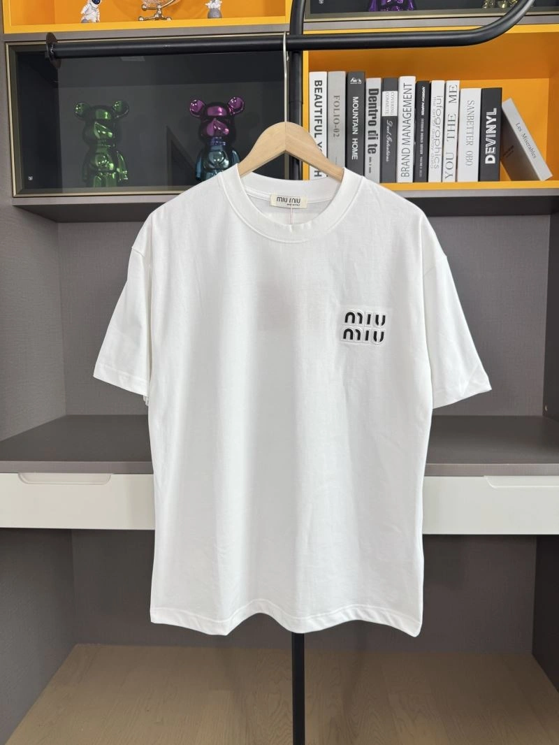 Miu Miu T-Shirts AllSeason 162532