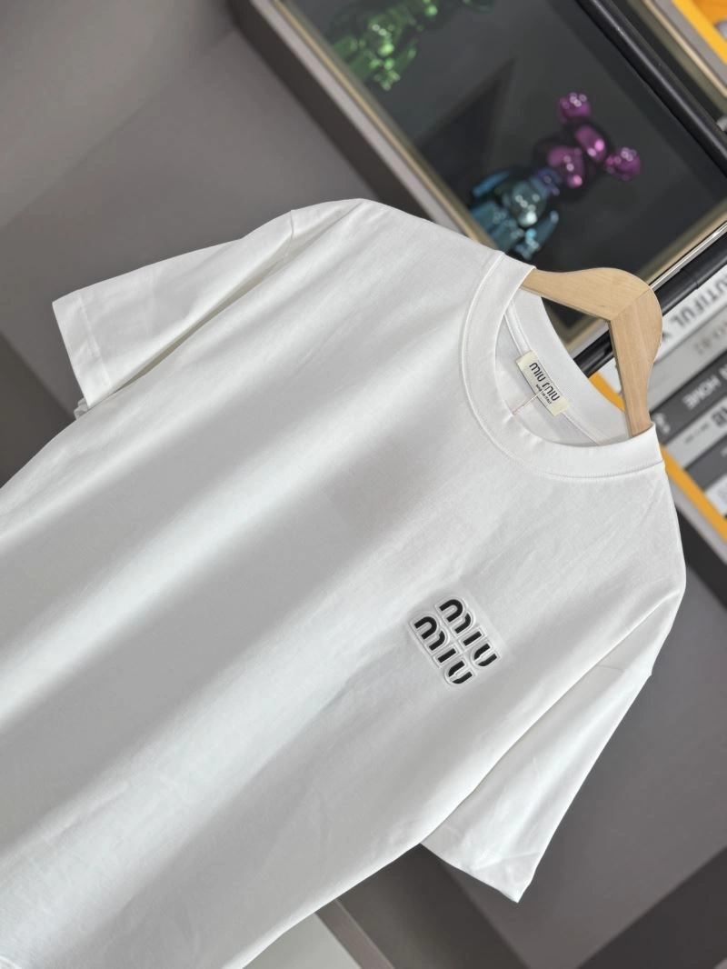 Miu Miu T-Shirts AllSeason 162532