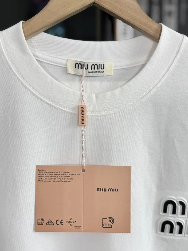 Miu Miu T-Shirts AllSeason 162532