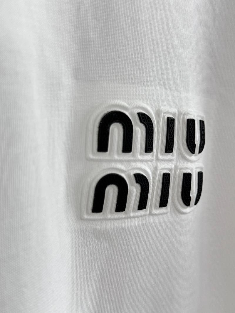 Miu Miu T-Shirts AllSeason 162532