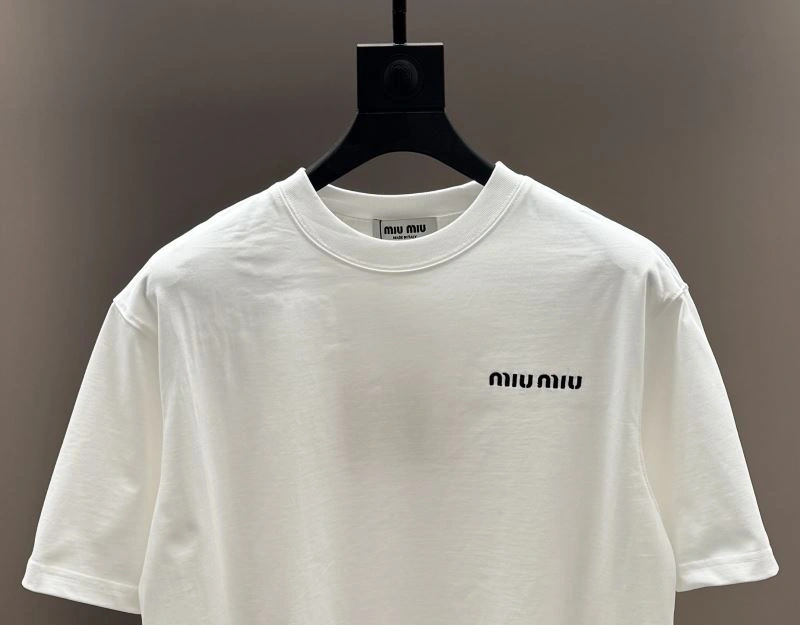 Miu Miu T-Shirts Breathable 162460