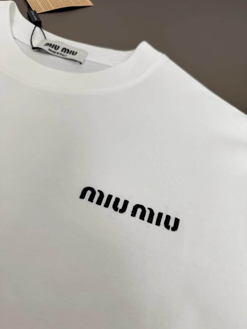 Miu Miu T-Shirts Breathable 162460