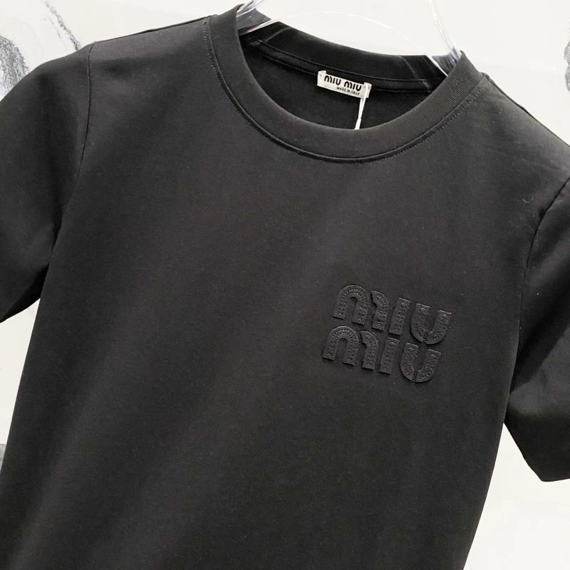Breathable Miu Miu T-Shirts 162451